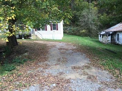 1496 LOWER POMPEY RD, PIKEVILLE, KY 41562, photo 2 of 13