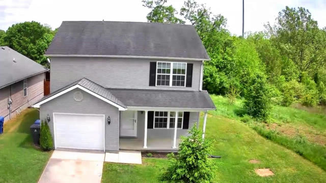 510 MALLORY LN, WINCHESTER, KY 40391, photo 3 of 25