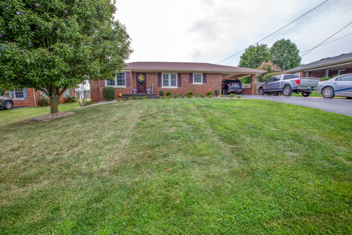125 HILL N DALE DR, LANCASTER, KY 40444, photo 1 of 26
