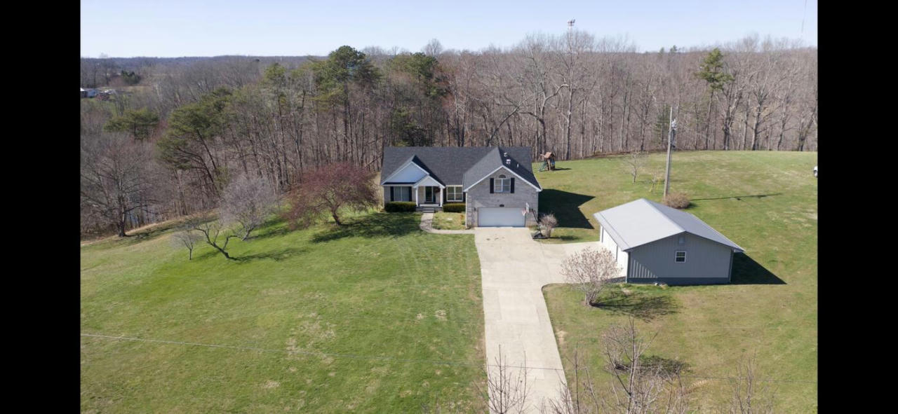 505 ROCK OF AGES RD, BEATTYVILLE, KY 41311, photo 1 of 28