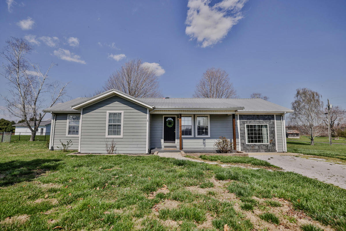 1350 MURL RD, MONTICELLO, KY 42633, photo 1 of 44