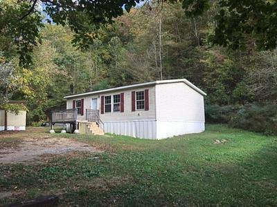 1496 LOWER POMPEY RD, PIKEVILLE, KY 41562, photo 4 of 13
