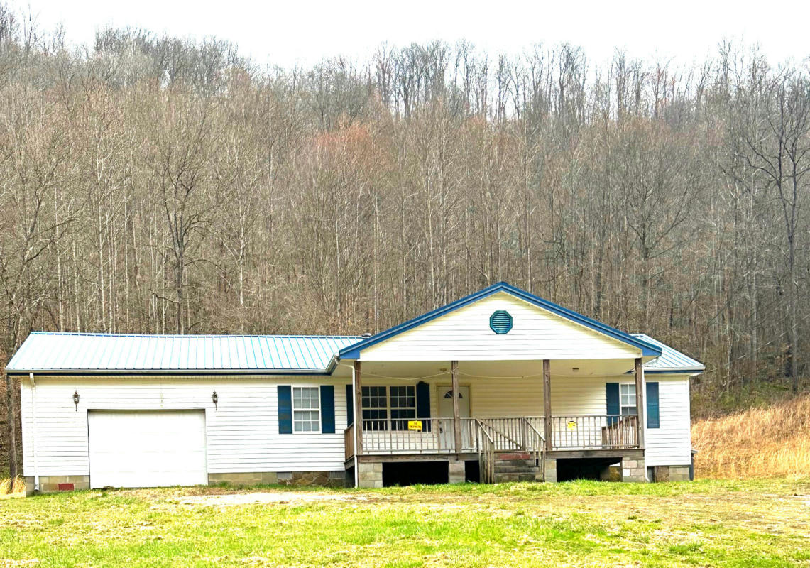 965 PARKER'S BRANCH ROAD, FLAT LICK, KY 40935, photo 1 of 38
