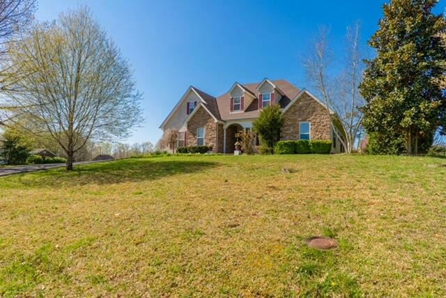 525 LAKEVIEW DR, JAMESTOWN, KY 42629, photo 1 of 92