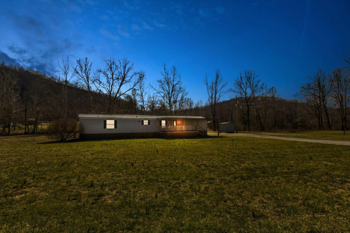 311 DRY CREEK RD, CLEARFIELD, KY 40313, photo 1 of 35