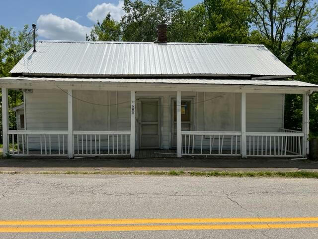 685 PIKE ST, SADIEVILLE, KY 40370, photo 1 of 23
