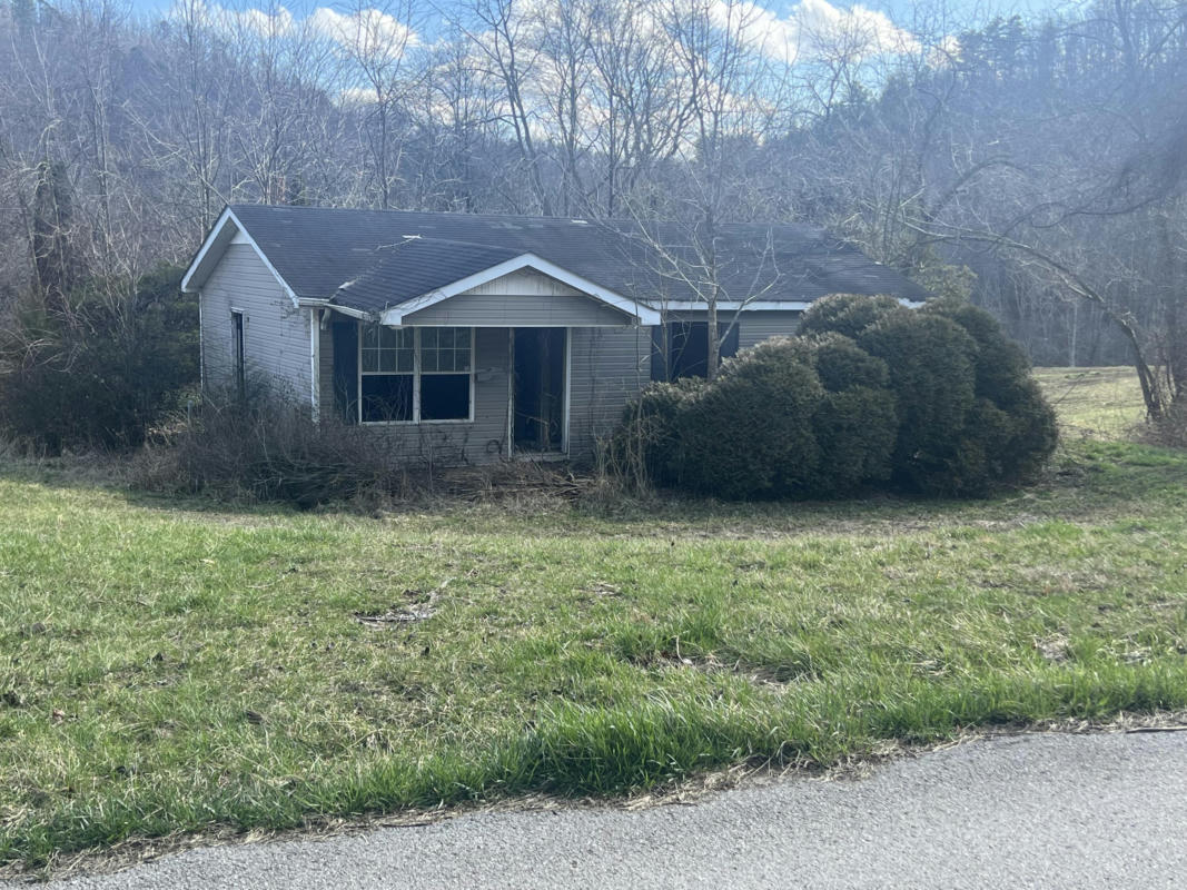 1651 ROBINSON CREEK RD, MANCHESTER, KY 40962, photo 1 of 9